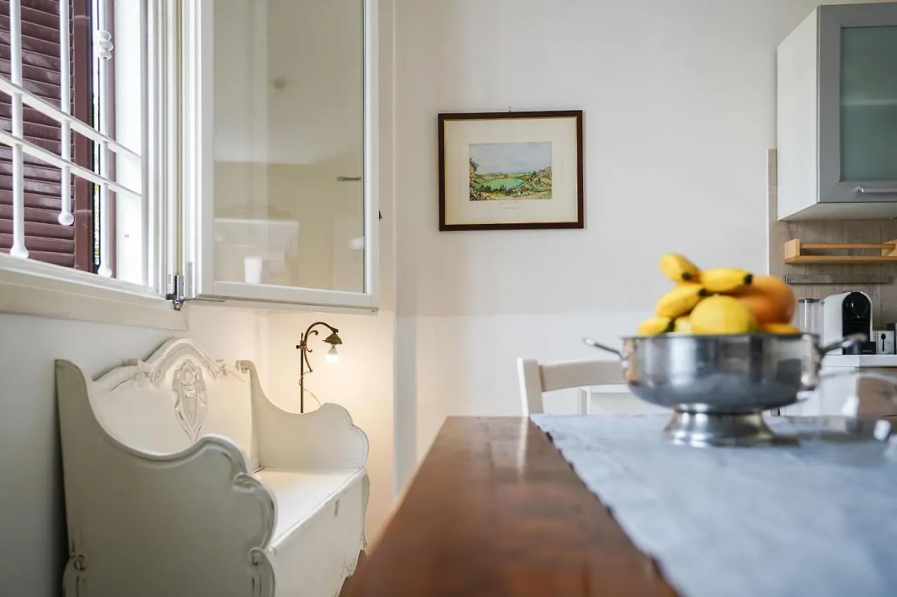 Stunning Terrace Vatican City Apartment Rome 0*,